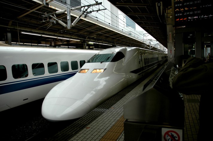 Shinkansen-Baureihe 700 mit optimierter Nase gegen „Tunnelknall“